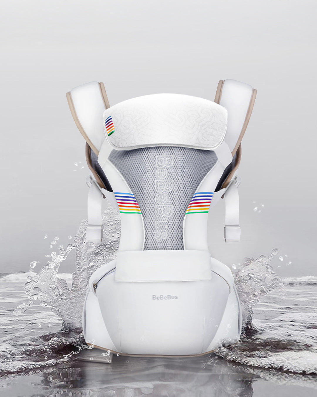 Showcasing the waterproof and stain resistant fabric of the BeBeBus Carrier.