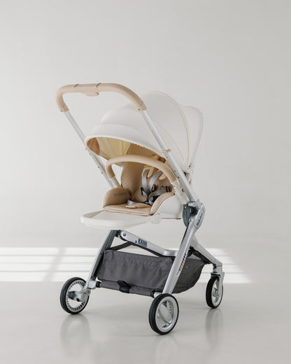 Art+ PRO Stroller by BeBeBus with fully extended UPF 50+ canopy for sun protection, ideal for outdoor adventures with babies and toddlers.